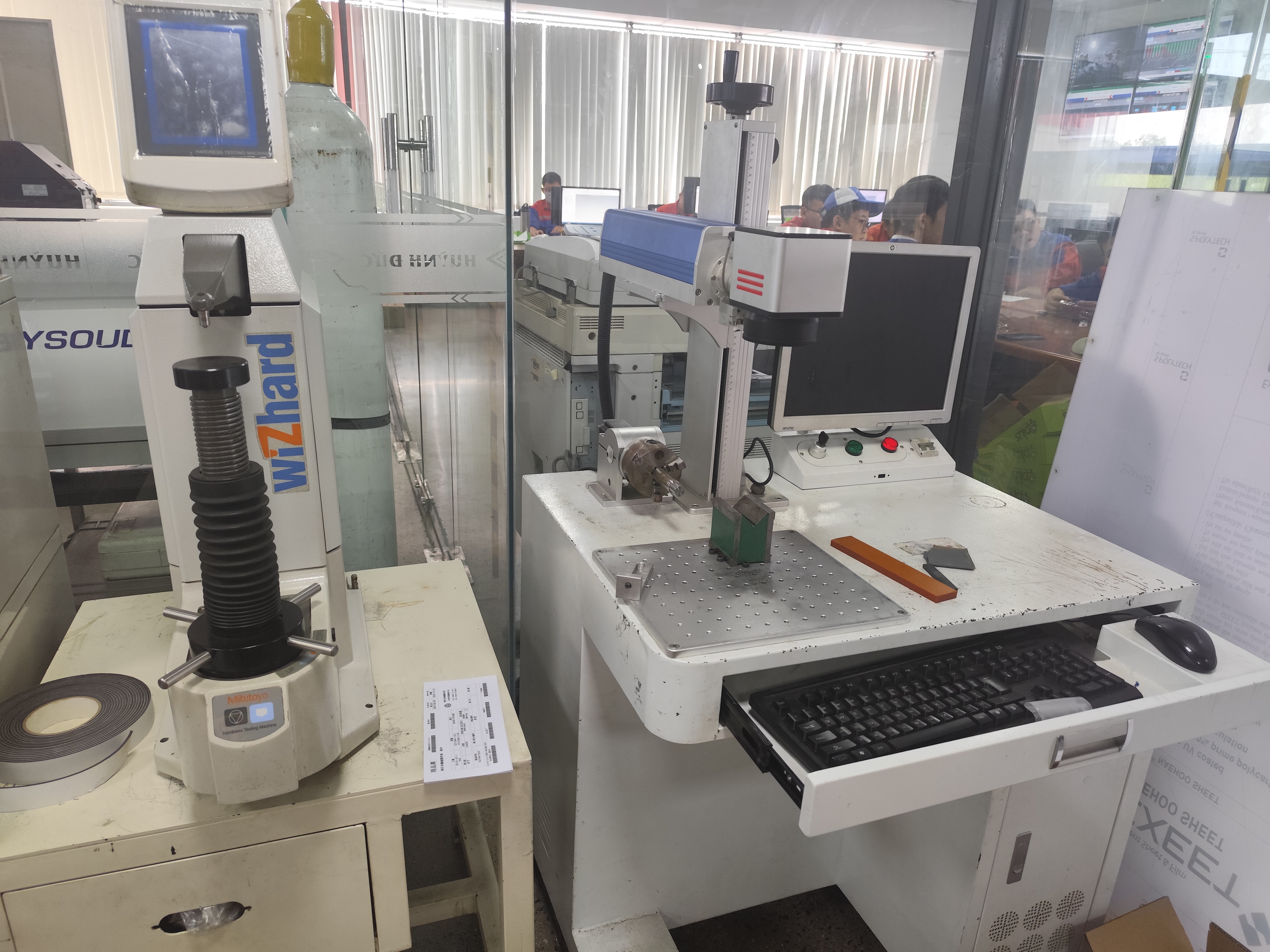 Hardness testing and height gauge